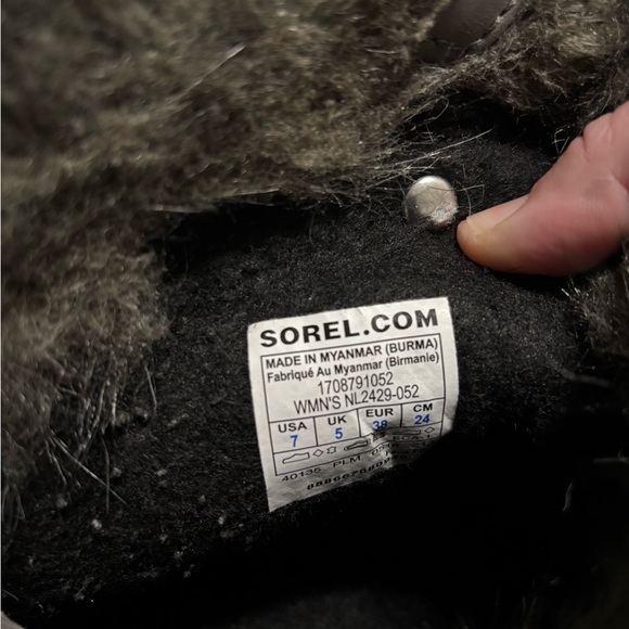 Sorel Joan of Arctic grey winter boots women’s - Picture 7 of 7